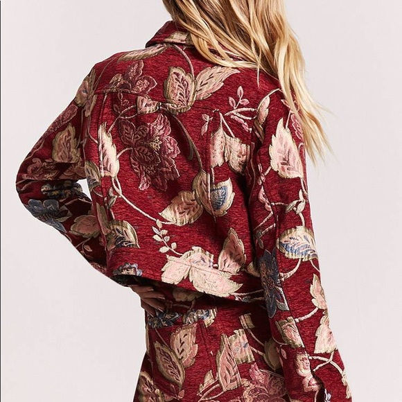 NEVER WORN Forever21 Burgundy Floral Crop Jacket - Picture 2 of 5